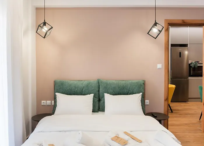 Tinker Bell By Halu! : Colorful Family Apartment *