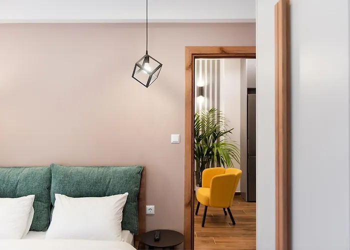 Apartment Tinker Bell By Halu! : Colorful Family