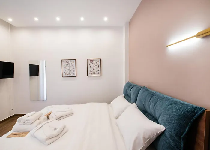 Apartment Tinker Bell By Halu! : Colorful Family Thessaloniki
