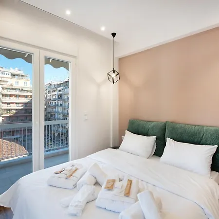 Tinker Bell By Halu! : Colorful Family Apartman