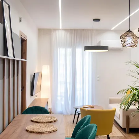 Tinker Bell By Halu! : Colorful Family Apartman