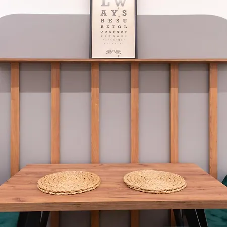 Apartman Tinker Bell By Halu! : Colorful Family *